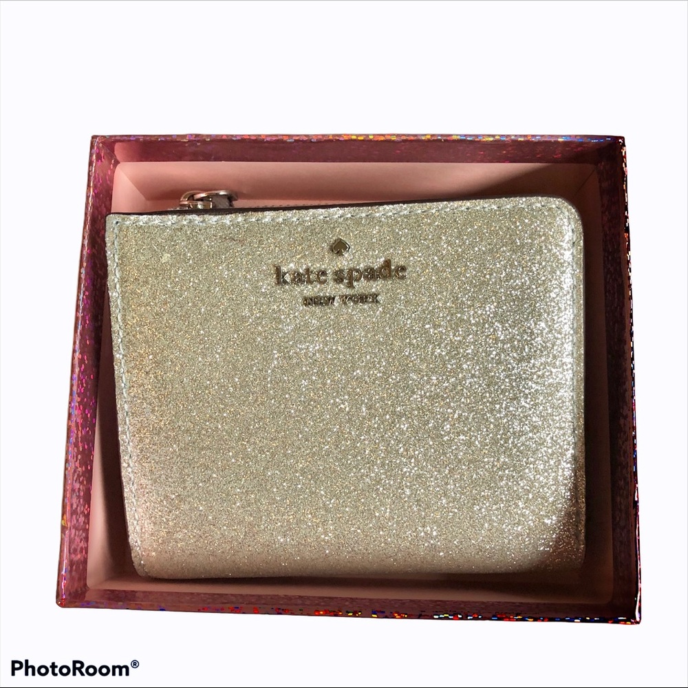 NWT KATE SPADE Joeley Silver Bi Fold Wallet - Boxed